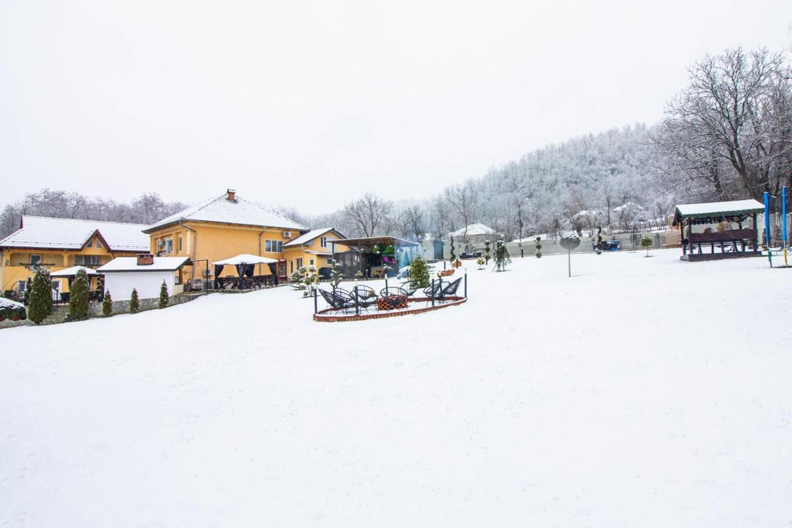 Valea Magurii Novaci-Străini Exterior foto